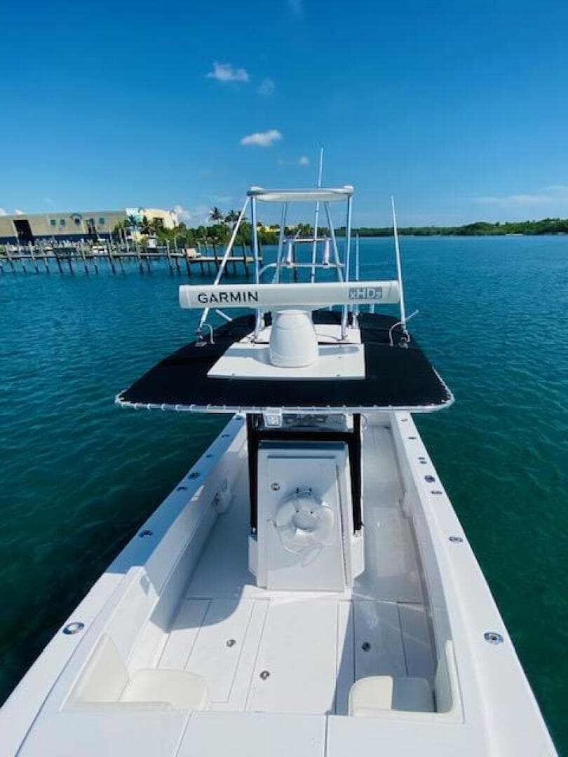 2004 Contender 31 Cuddy — photo 32