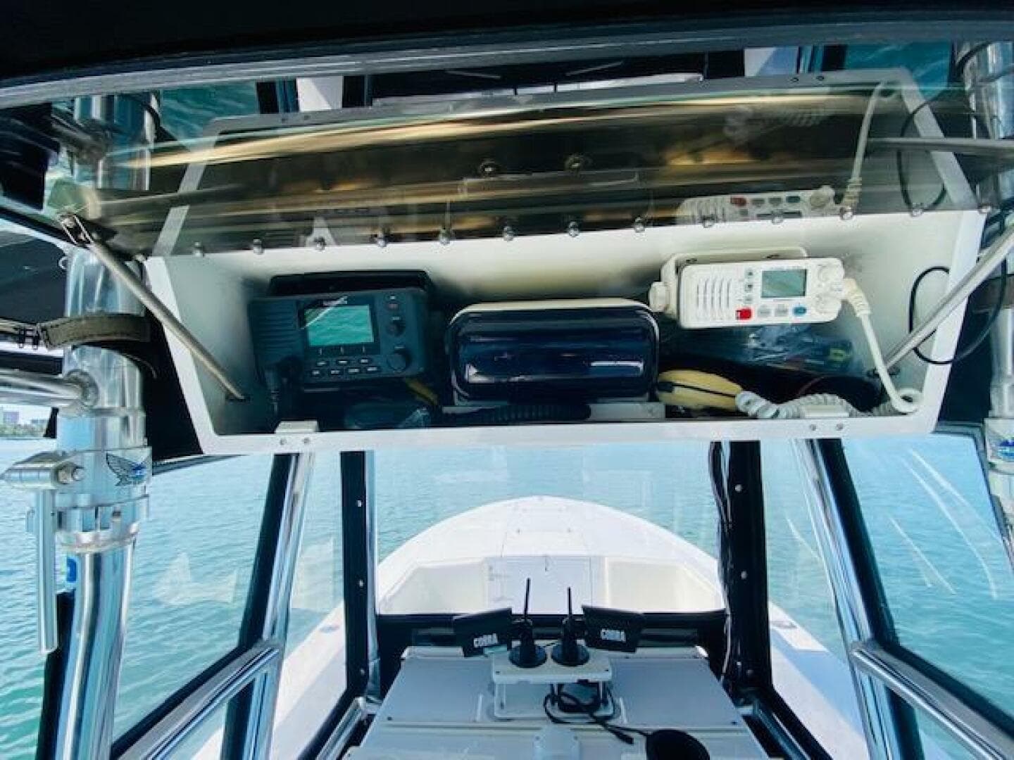 2004 Contender 31 Cuddy — photo 36