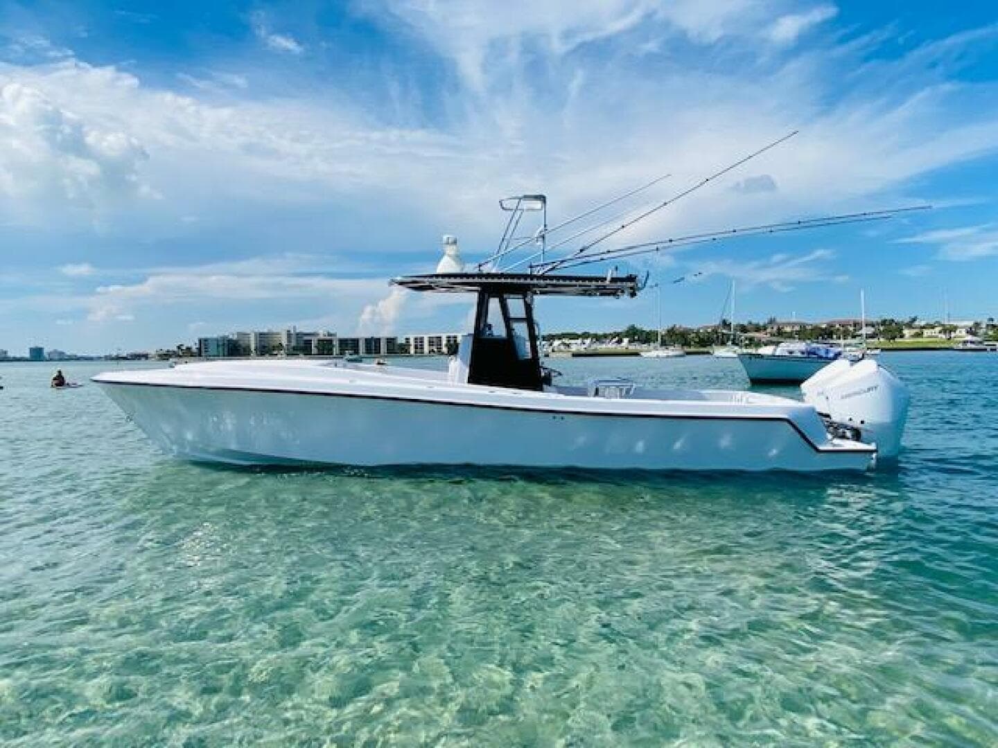 2004 Contender 31 Cuddy — photo 10