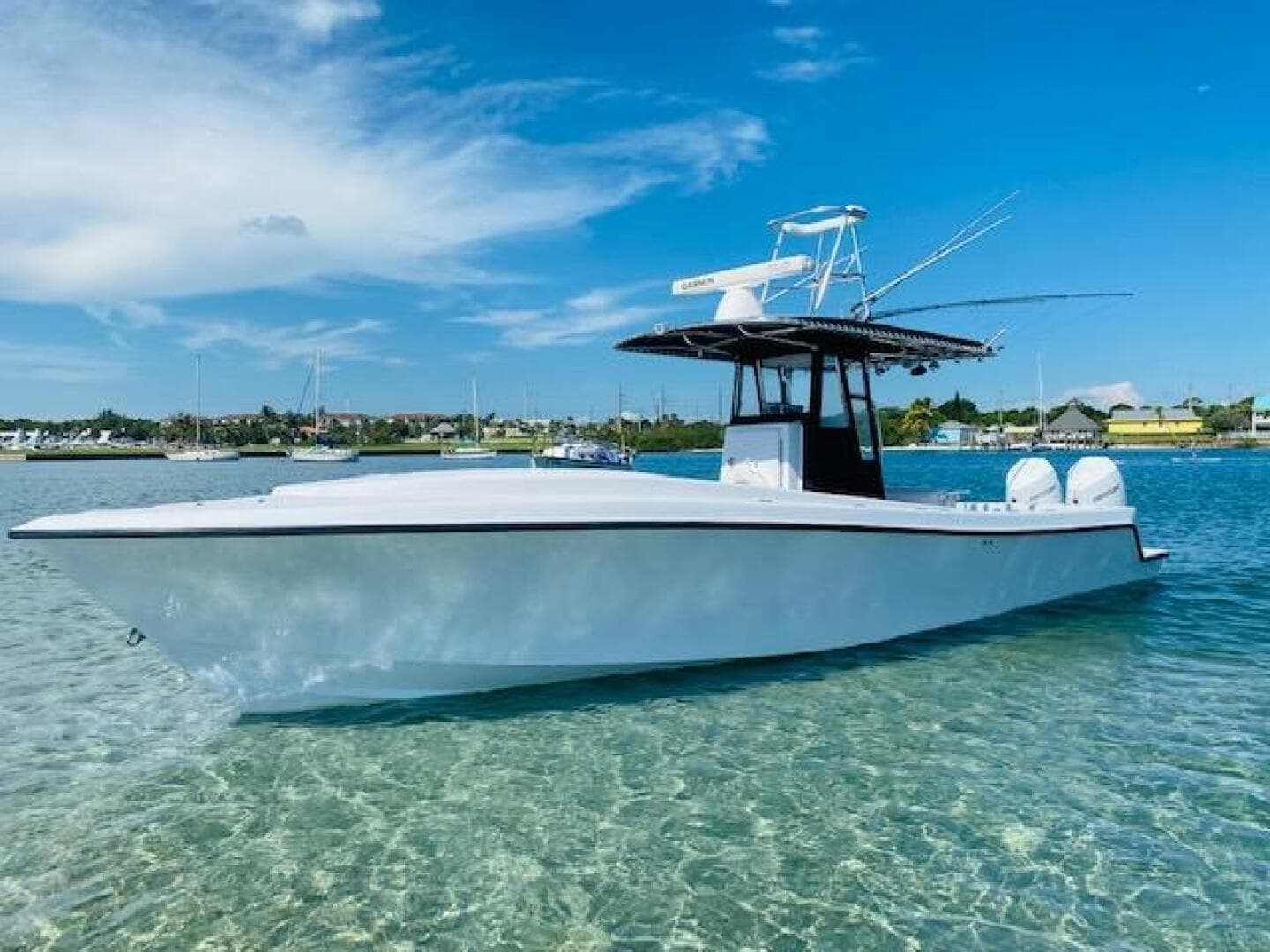 2004 Contender 31 Cuddy — photo 1