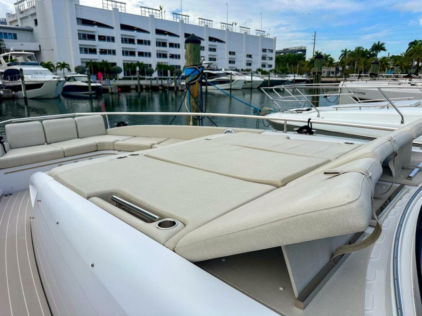 2023 Azimut Verve 47 — photo 29