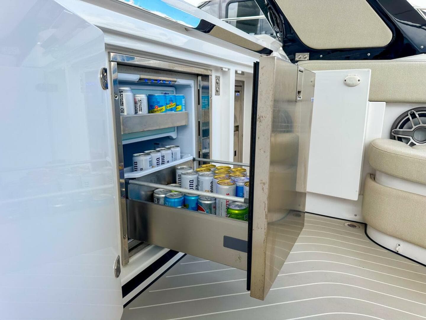 2023 Azimut Verve 47 — photo 25