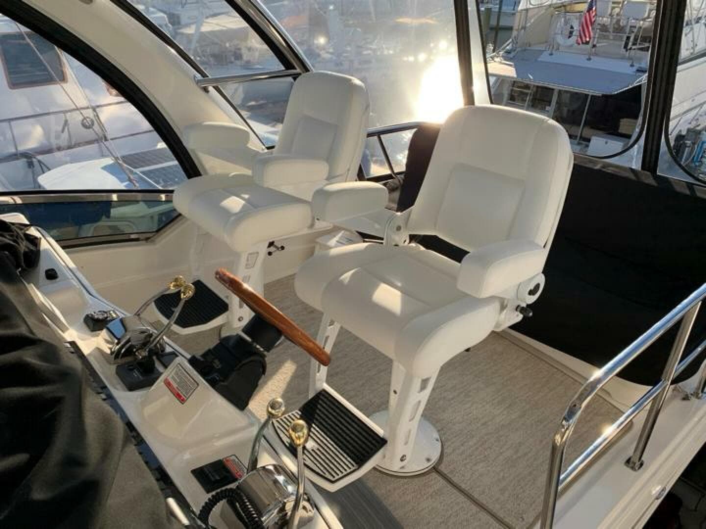 2006 Sea Ray 52 Sedan Bridge — photo 12