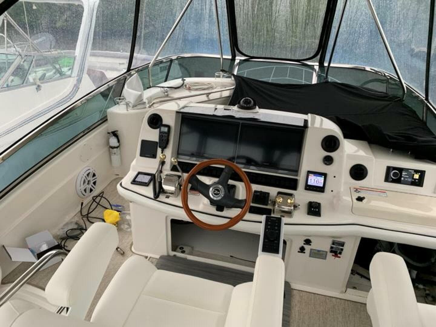 2006 Sea Ray 52 Sedan Bridge — photo 10