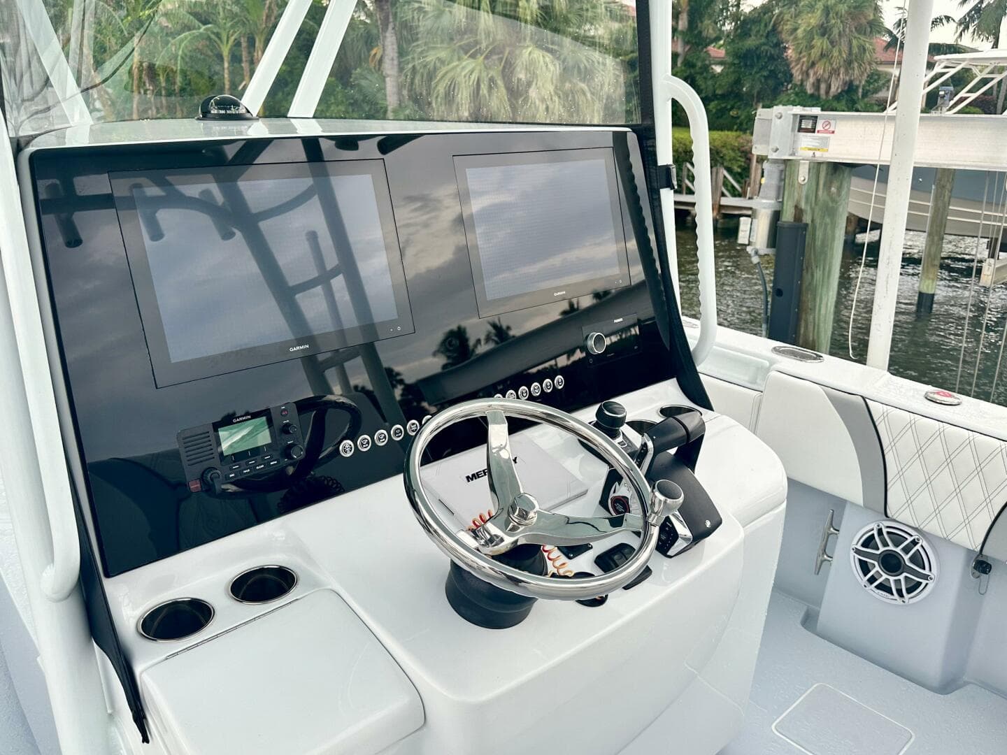 2024 Contender 39 ST — photo 16