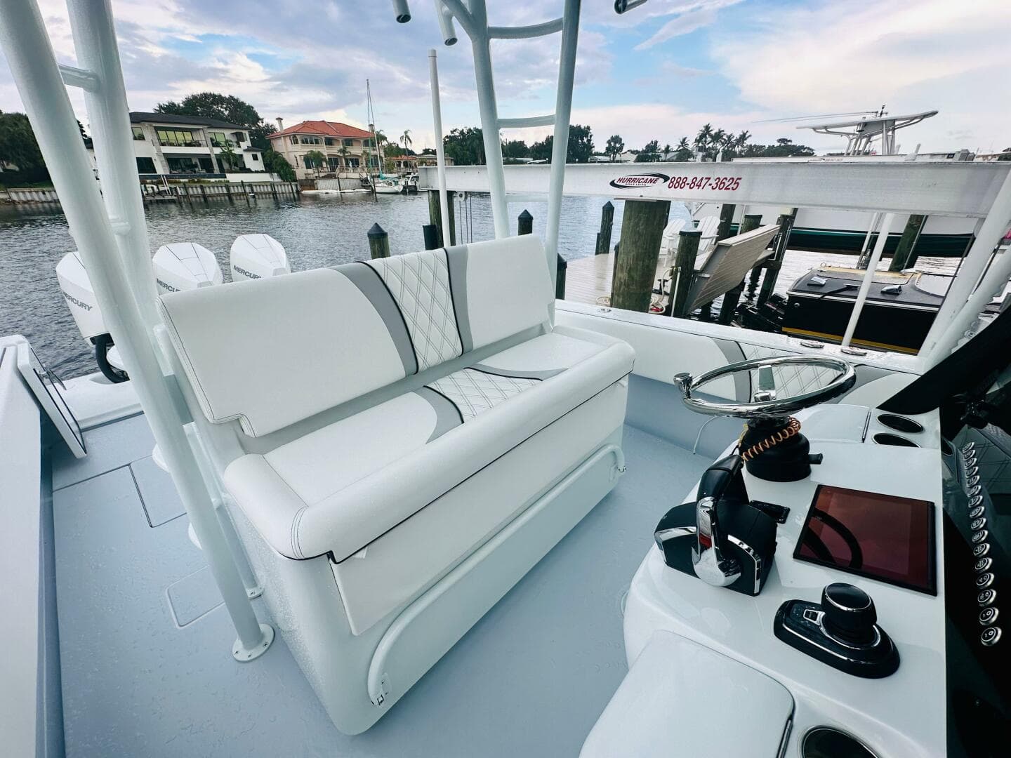 2024 Contender 39 ST — photo 13