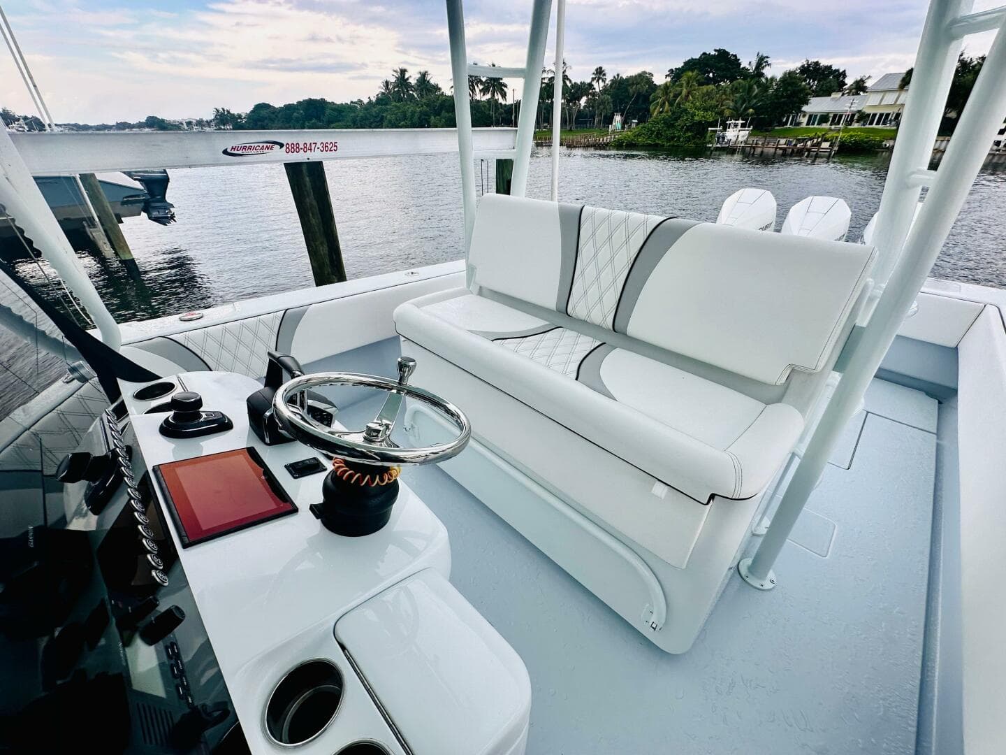 2024 Contender 39 ST — photo 17