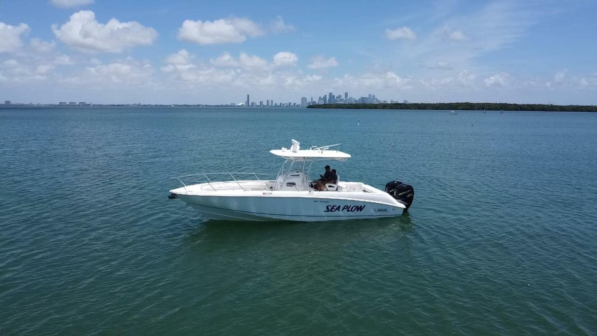 2008 Boston Whaler 320 Outrage — photo 2