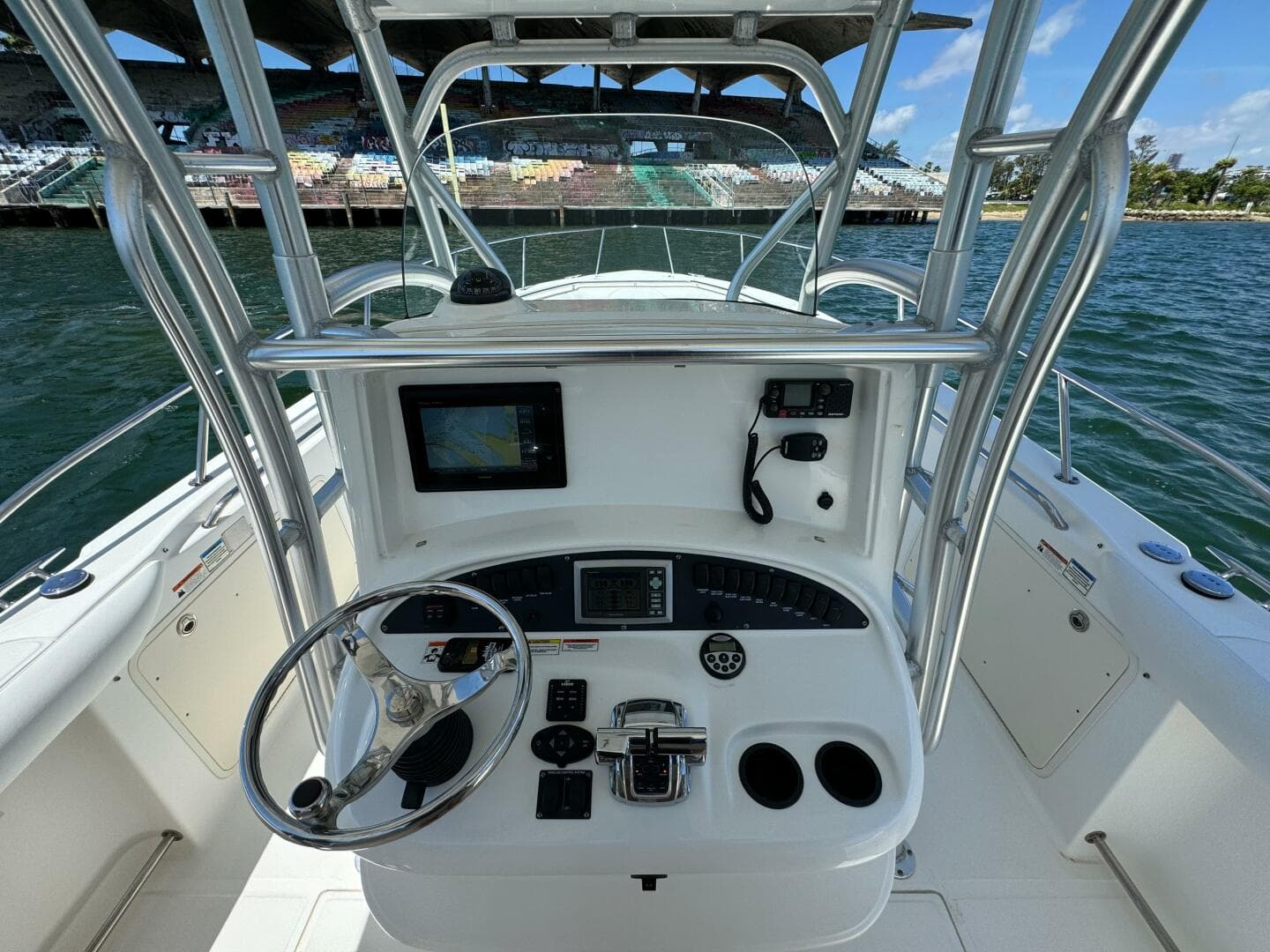 2008 Boston Whaler 320 Outrage — photo 9