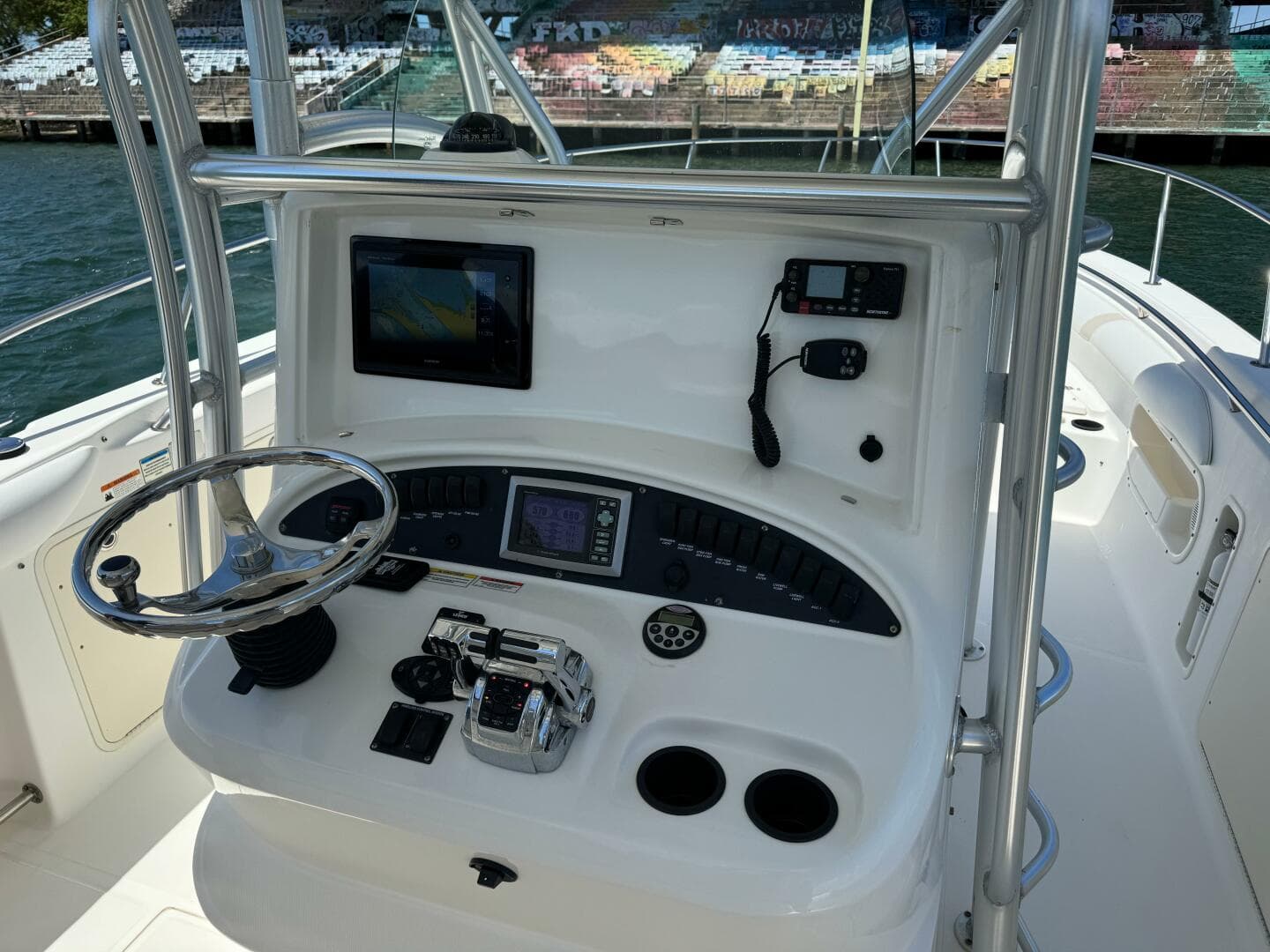 2008 Boston Whaler 320 Outrage — photo 8