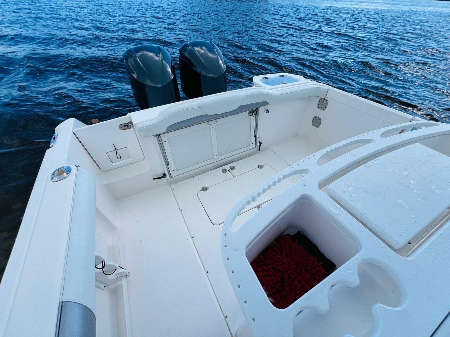 2012 Everglades 295 Center Console — photo 26