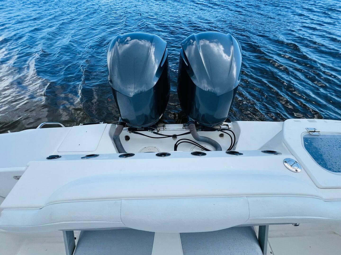 2012 Everglades 295 Center Console — photo 23