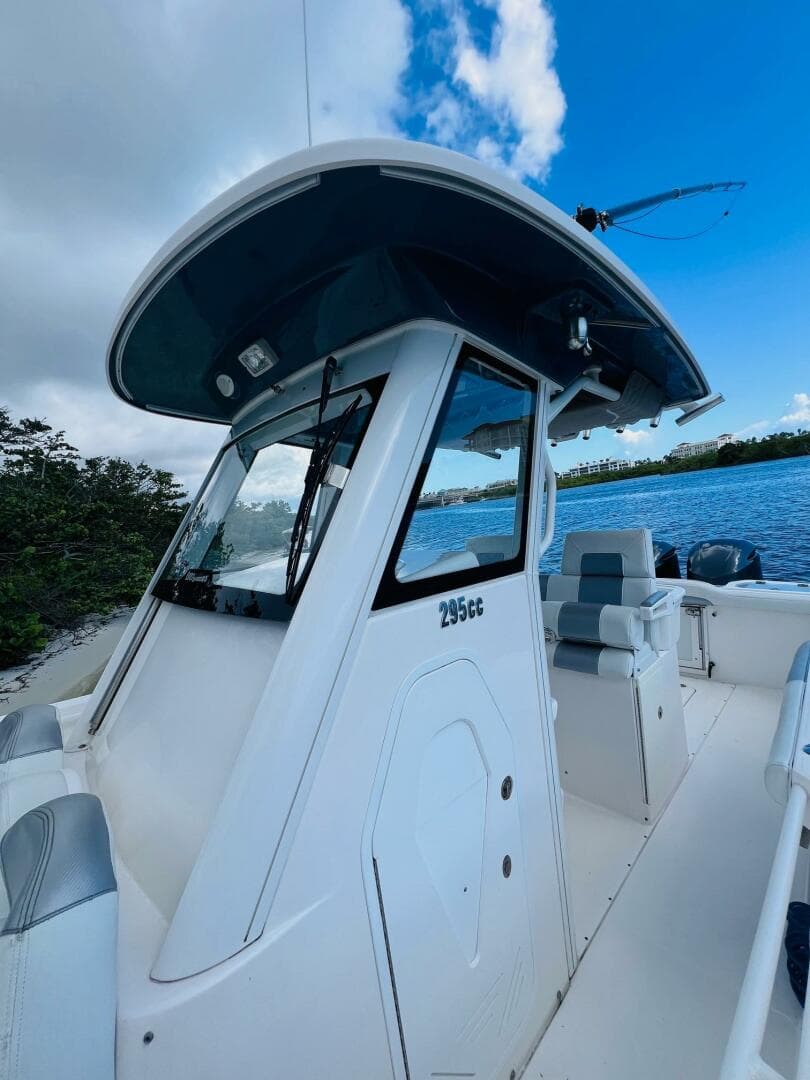 2012 Everglades 295 Center Console — photo 19