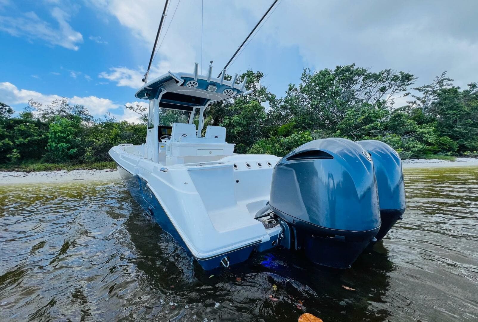 2012 Everglades 295 Center Console — photo 9