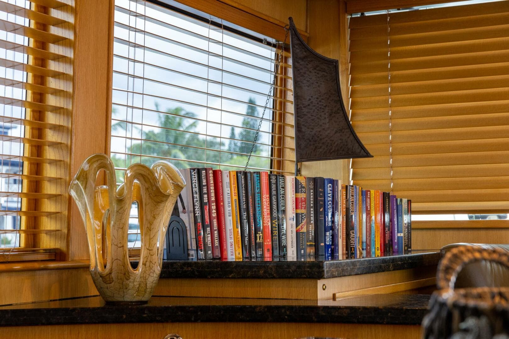1989 Hatteras 80 Cockpit — photo 9