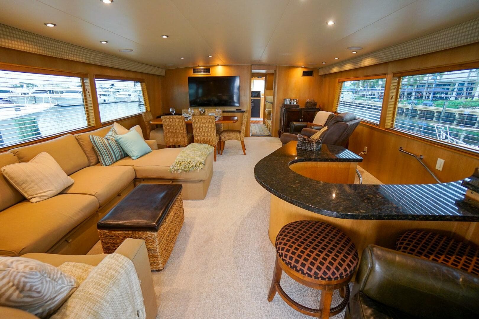 1989 Hatteras 80 Cockpit — photo 53