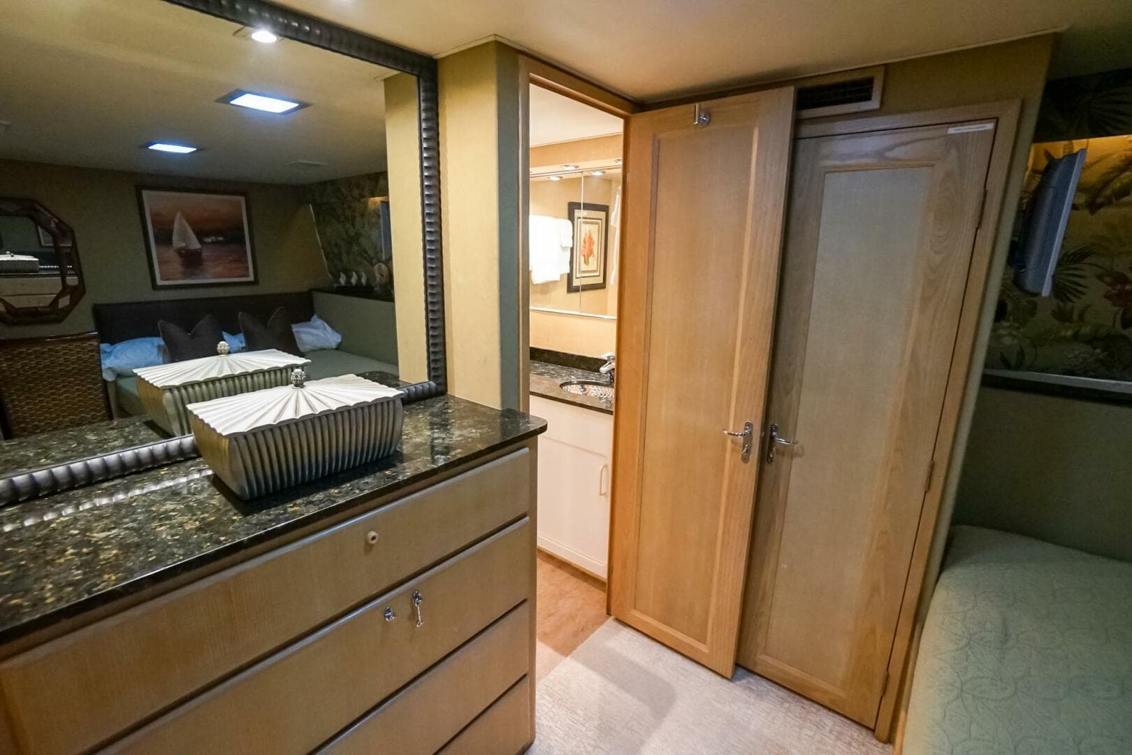 1989 Hatteras 80 Cockpit — photo 24