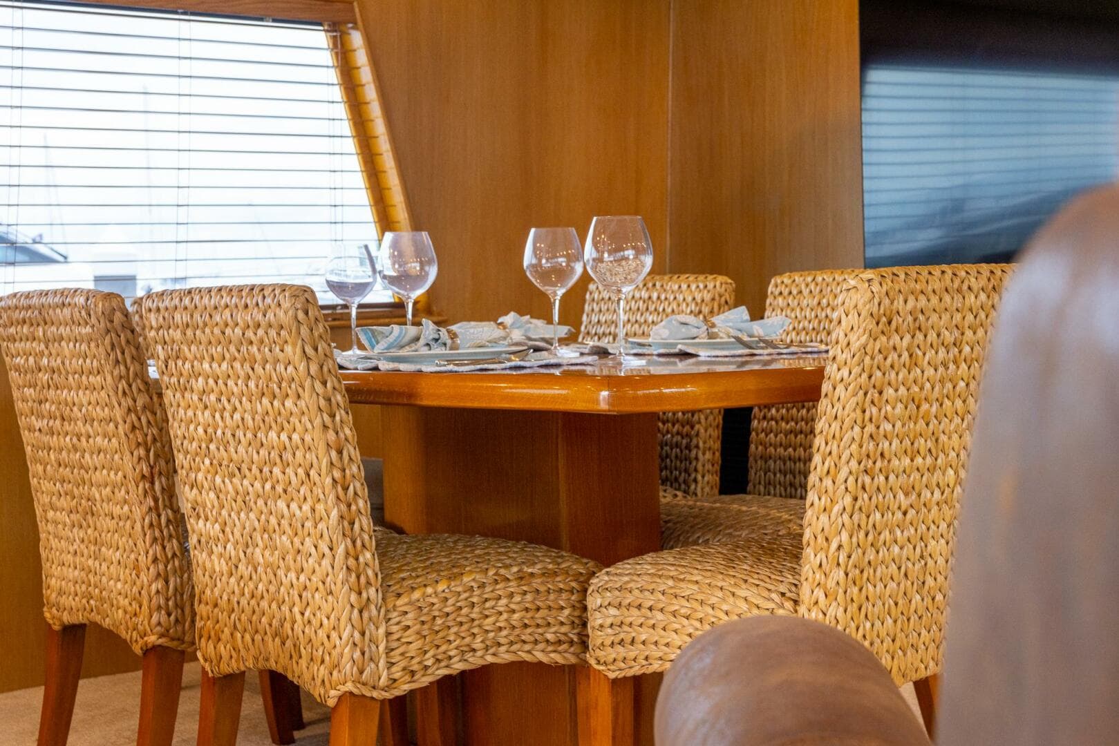 1989 Hatteras 80 Cockpit — photo 8