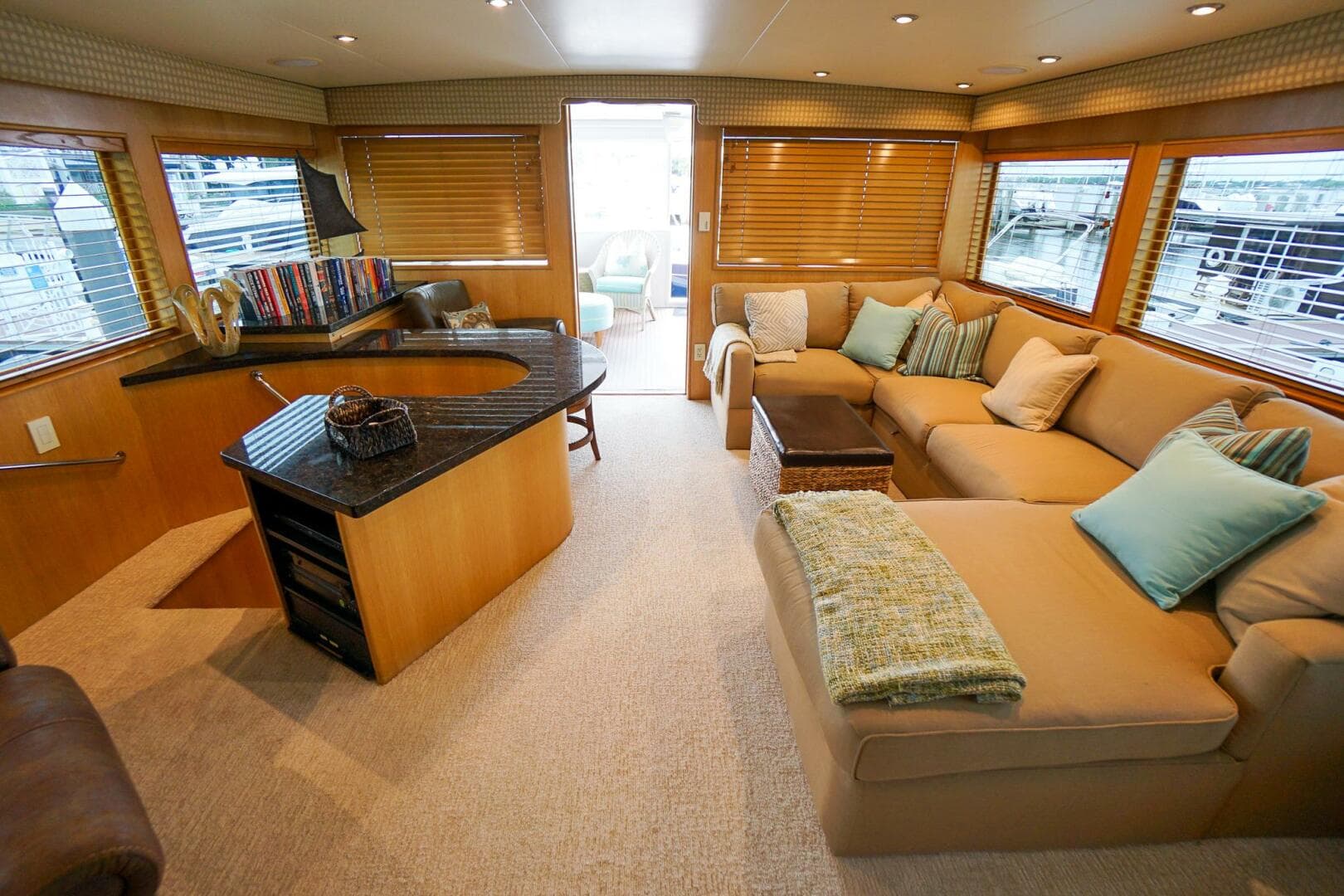 1989 Hatteras 80 Cockpit — photo 51