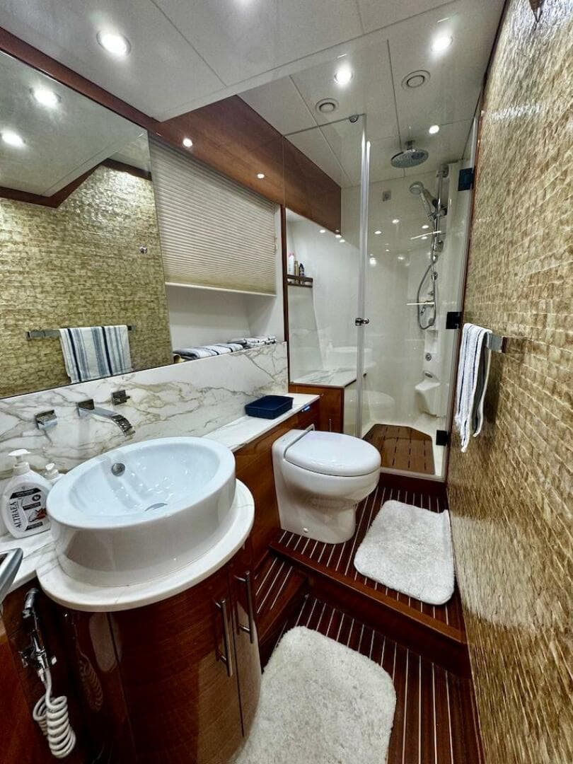 2009 Aicon 64 — photo 68