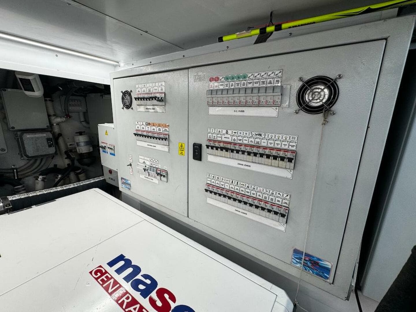 2009 Aicon 64 — photo 40