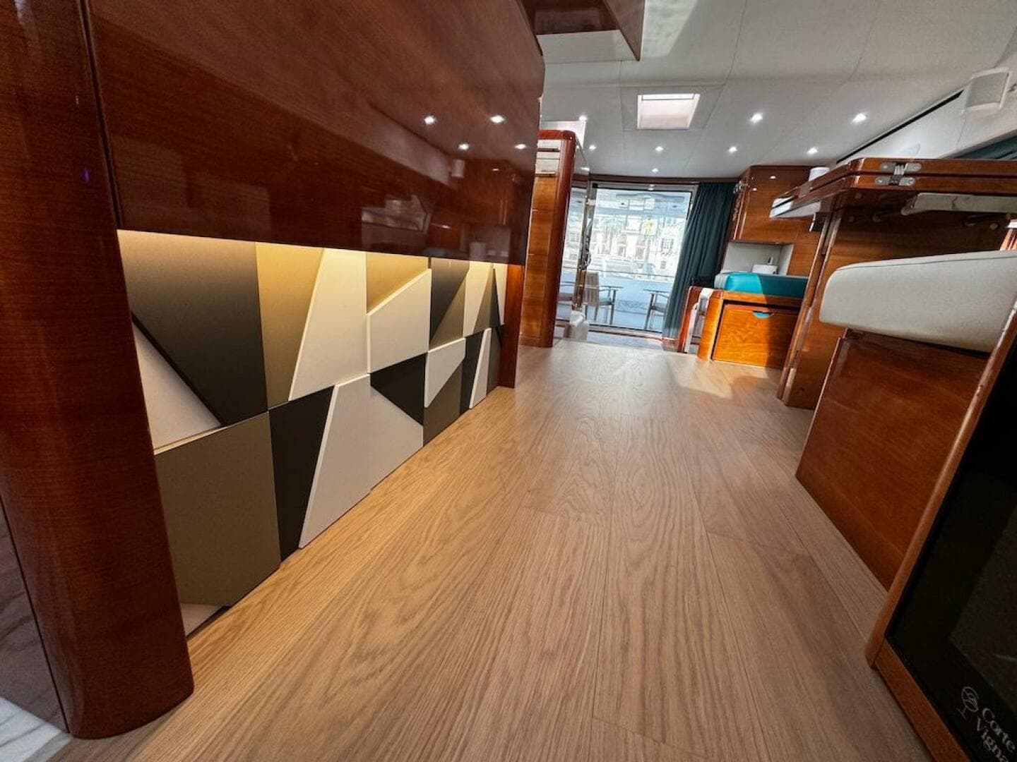 2009 Aicon 64 — photo 58