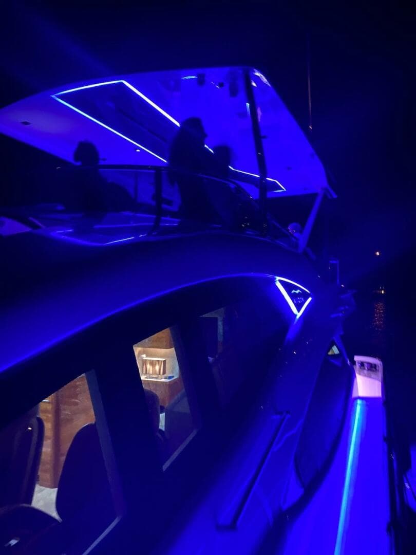 2009 Aicon 64 — photo 116