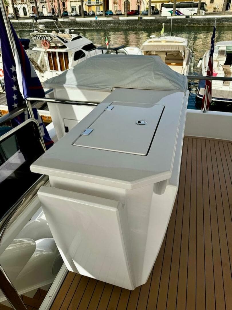 2009 Aicon 64 — photo 26