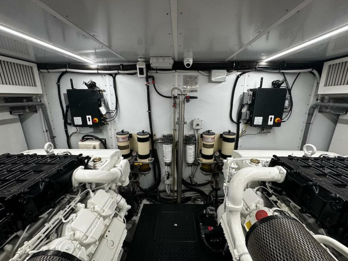 2009 Aicon 64 — photo 52