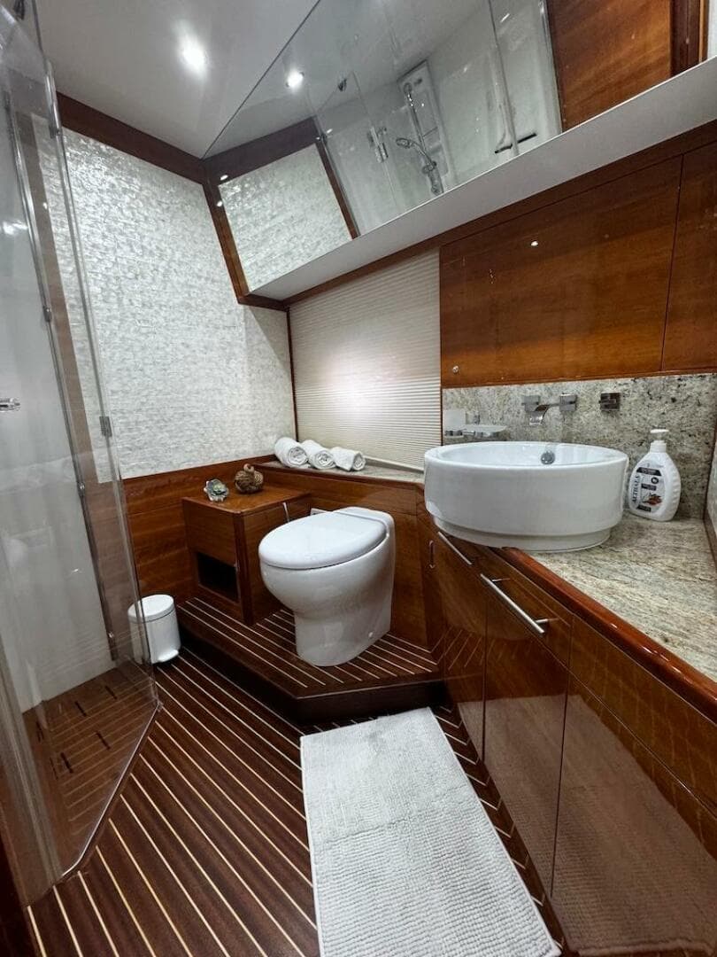 2009 Aicon 64 — photo 63