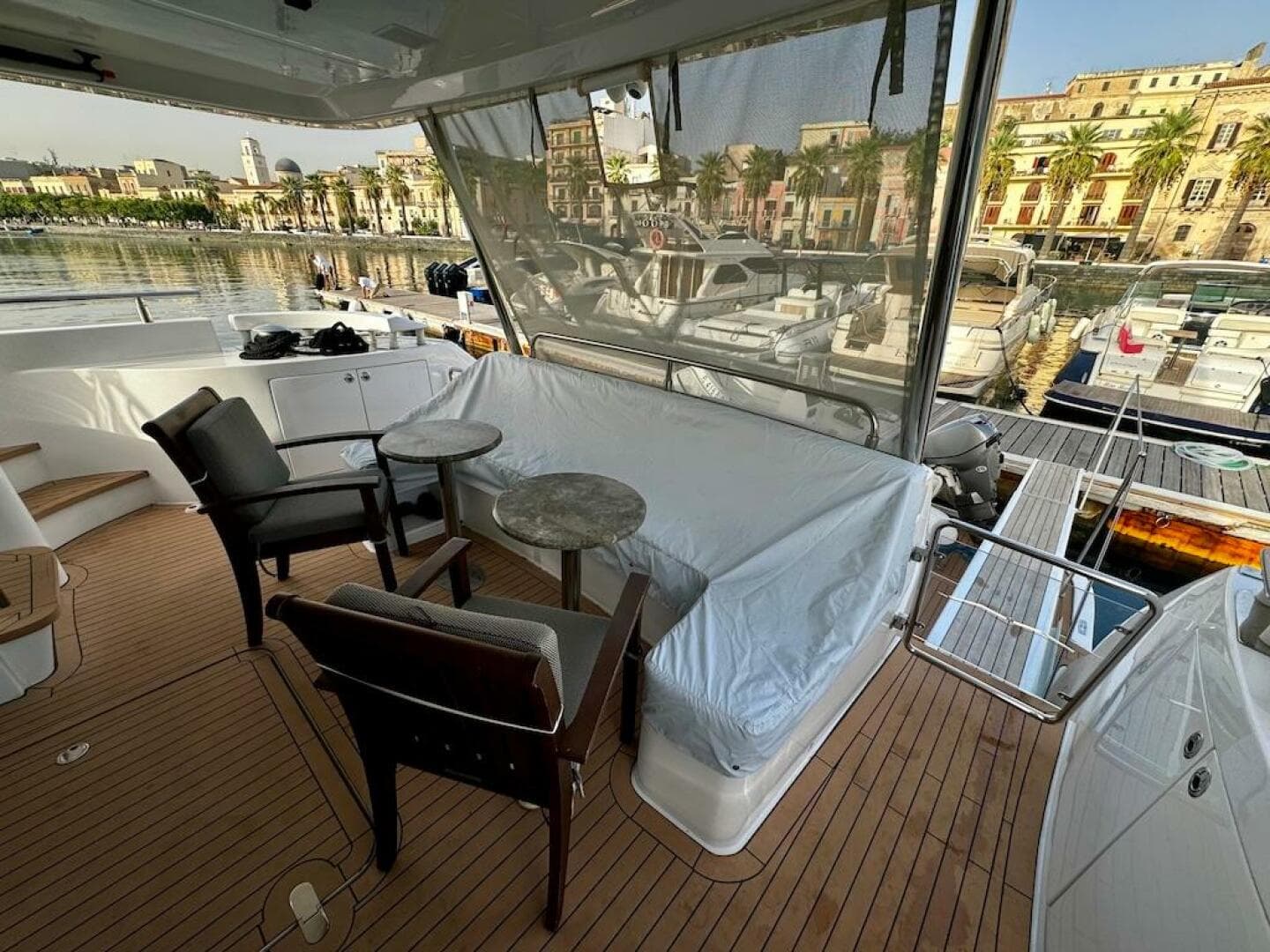 2009 Aicon 64 — photo 112