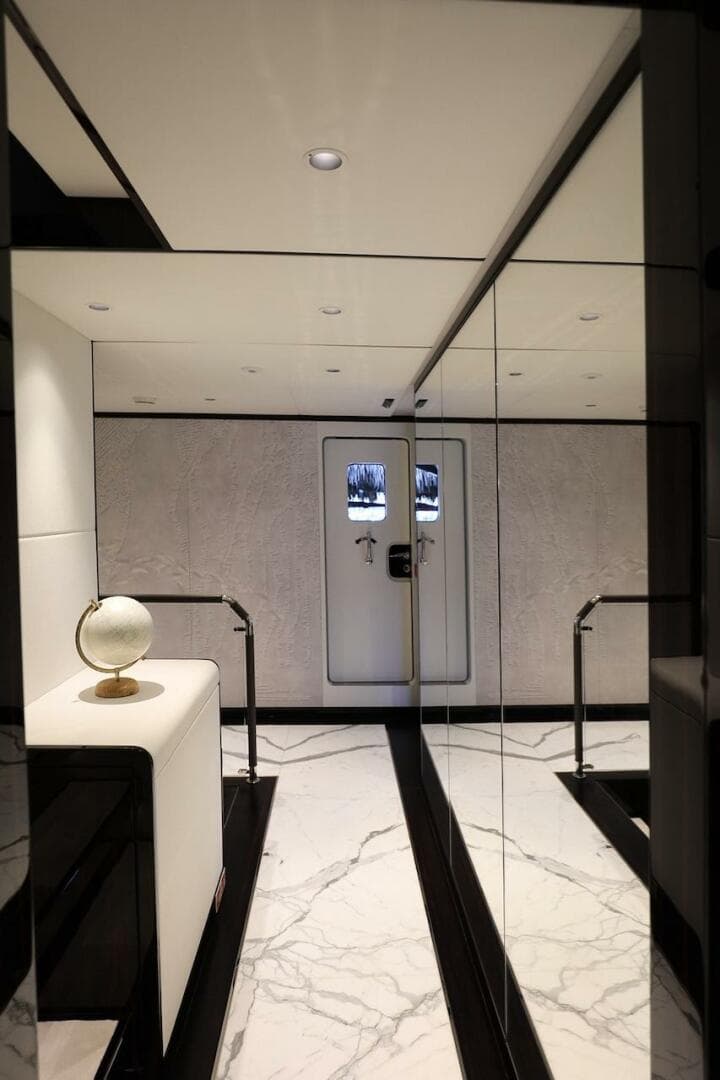 2025 Majesty Yachts 120 — photo 65