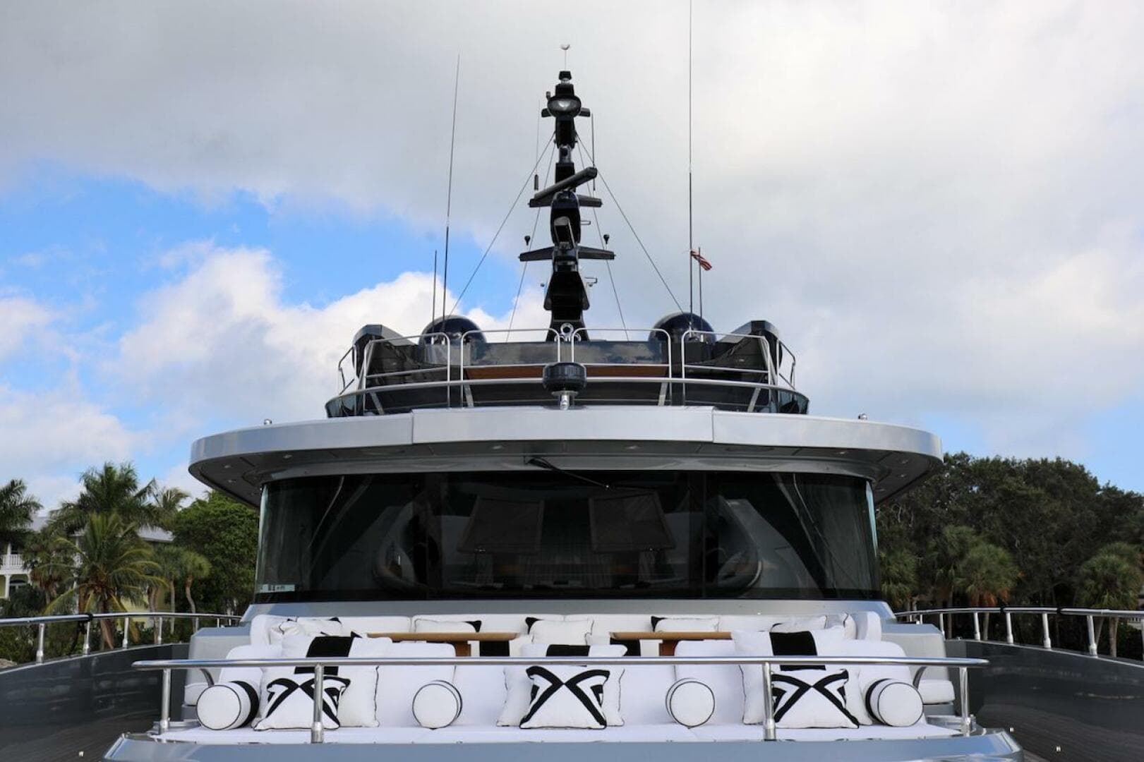 2025 Majesty Yachts 120 — photo 17