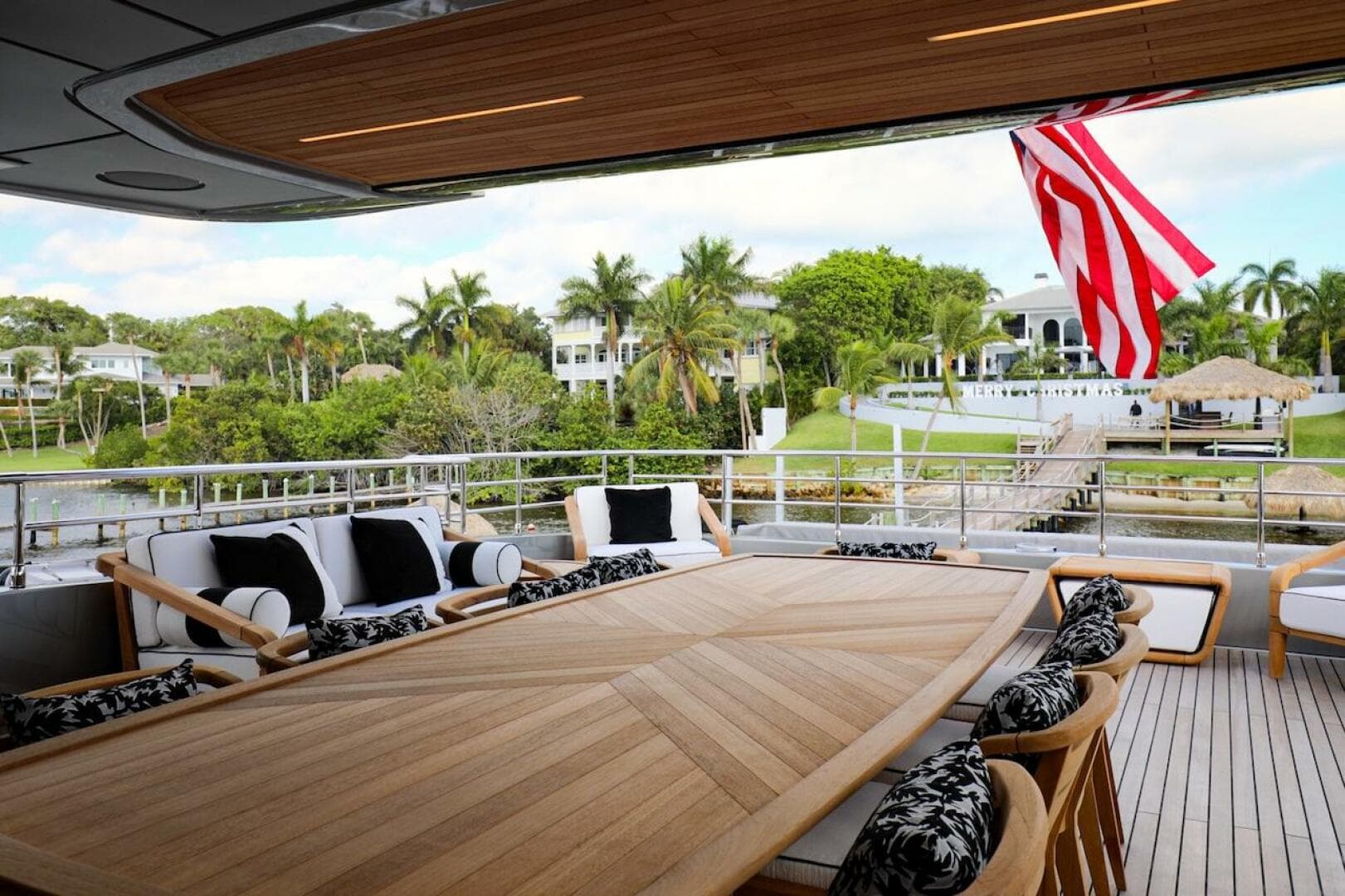 2025 Majesty Yachts 120 — photo 78