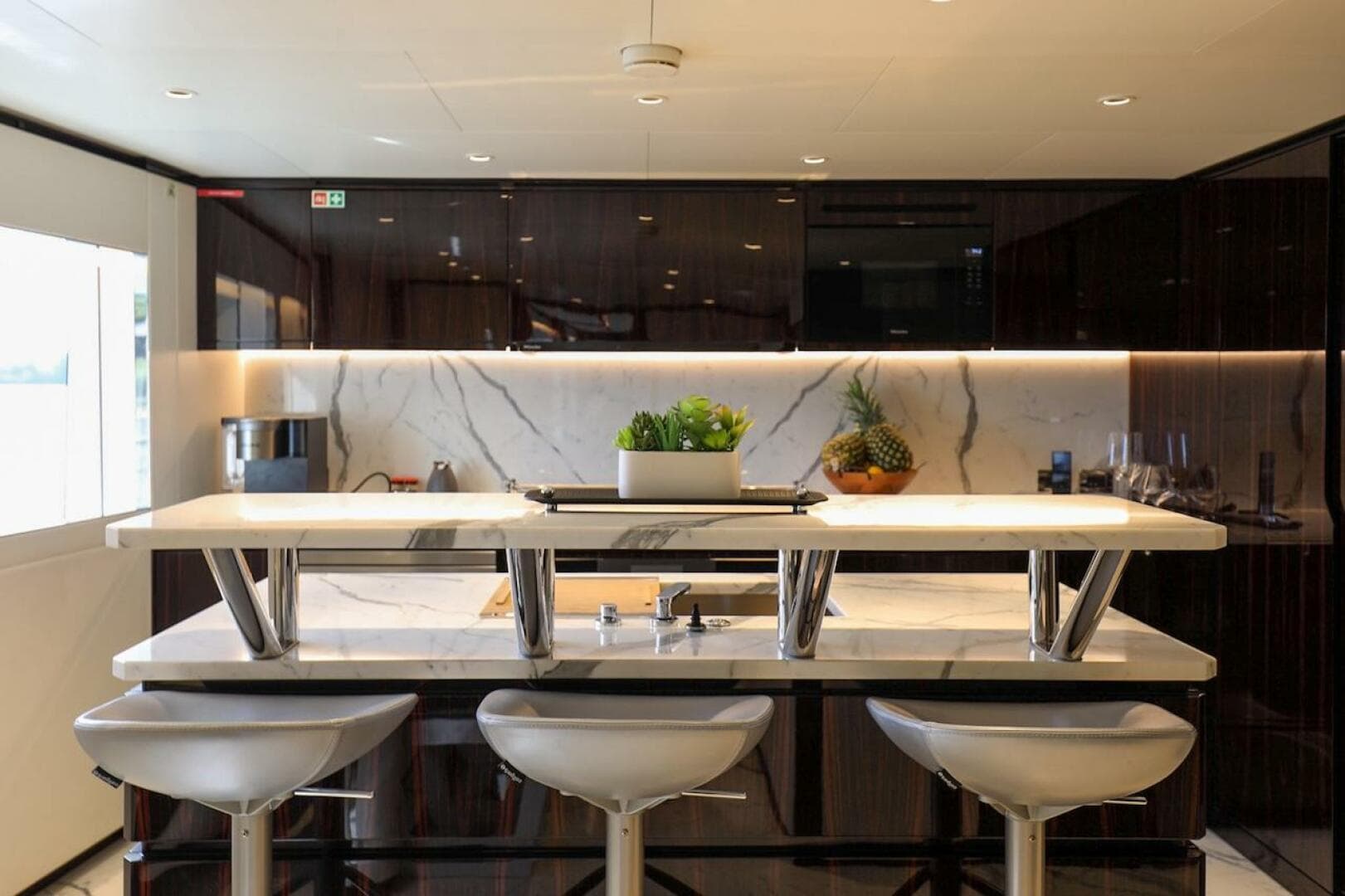 2025 Majesty Yachts 120 — photo 32