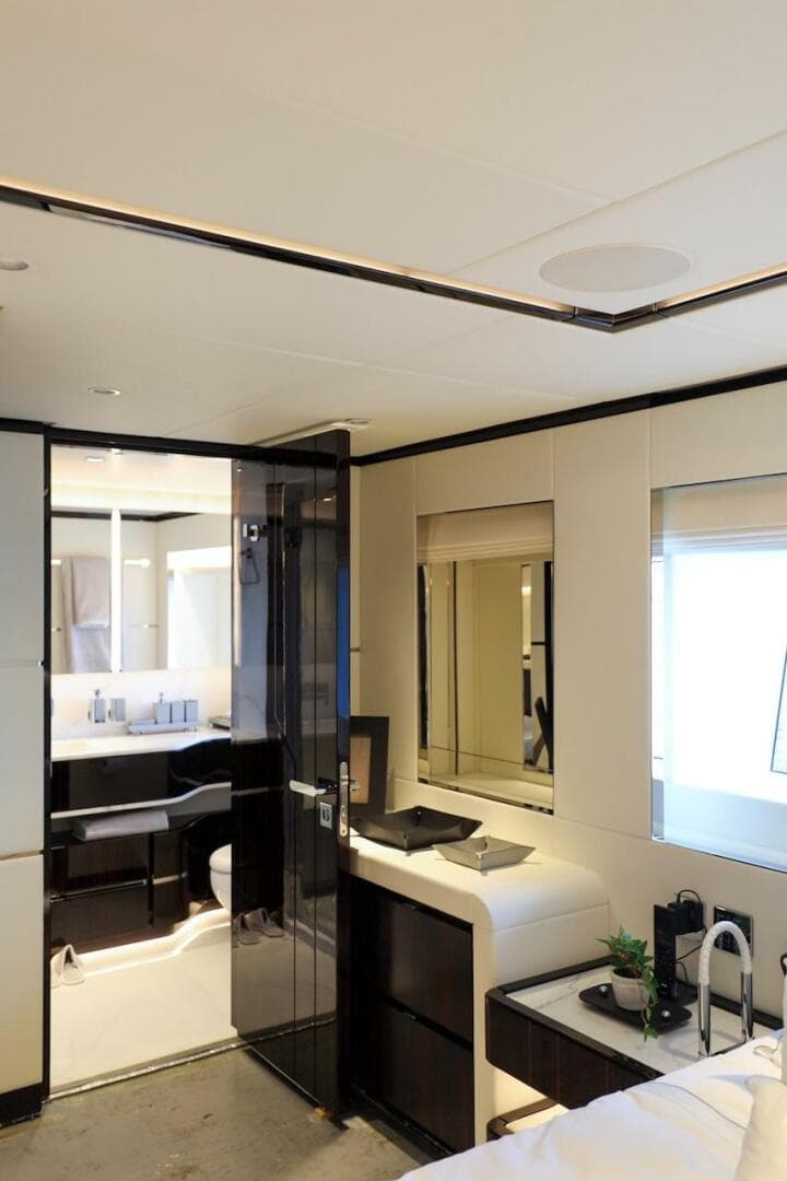 2025 Majesty Yachts 120 — photo 49