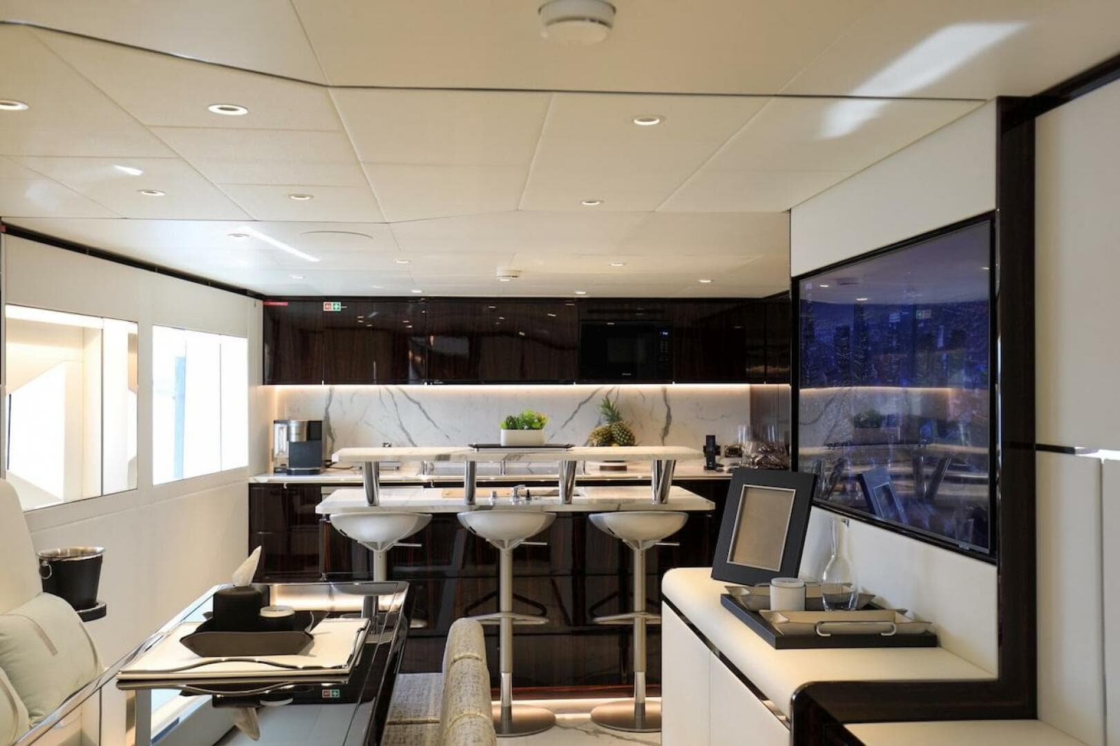 2025 Majesty Yachts 120 — photo 30