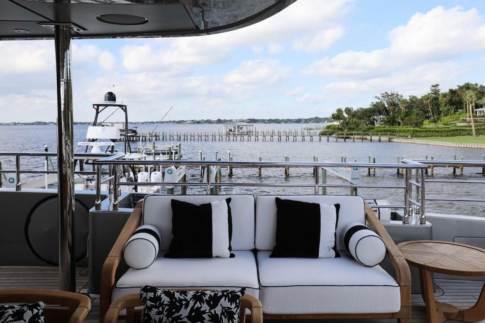 2025 Majesty Yachts 120 — photo 81