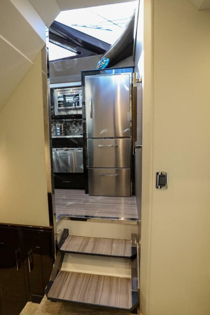 2016 Marquis 660 Sport Yacht — photo 76