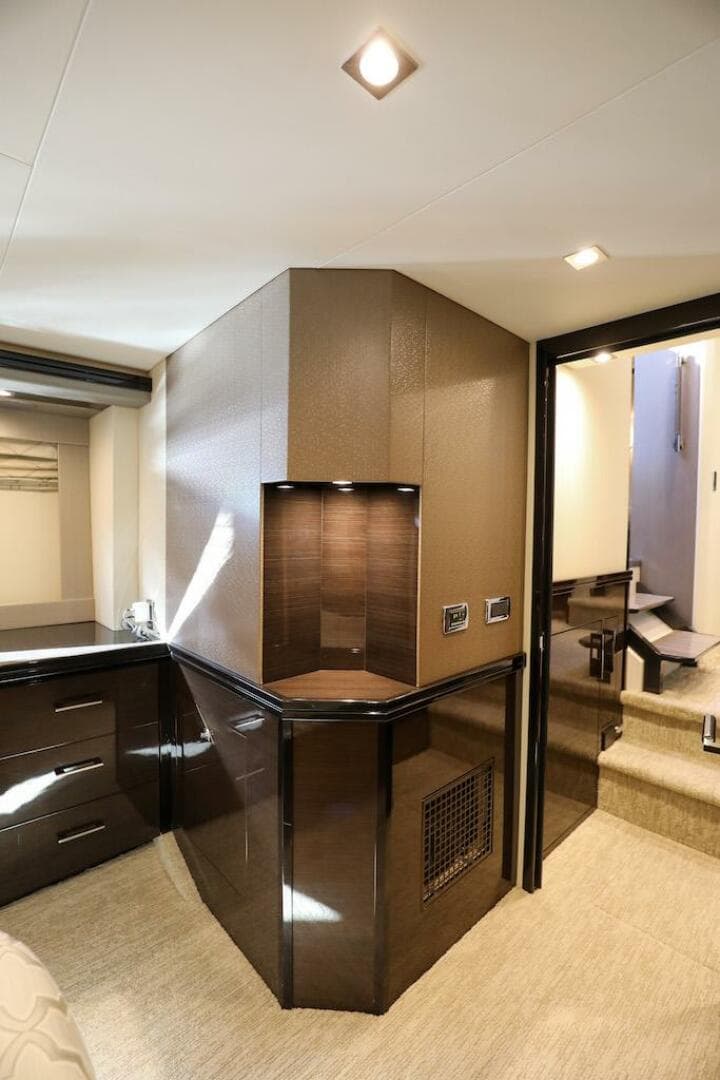 2016 Marquis 660 Sport Yacht — photo 86