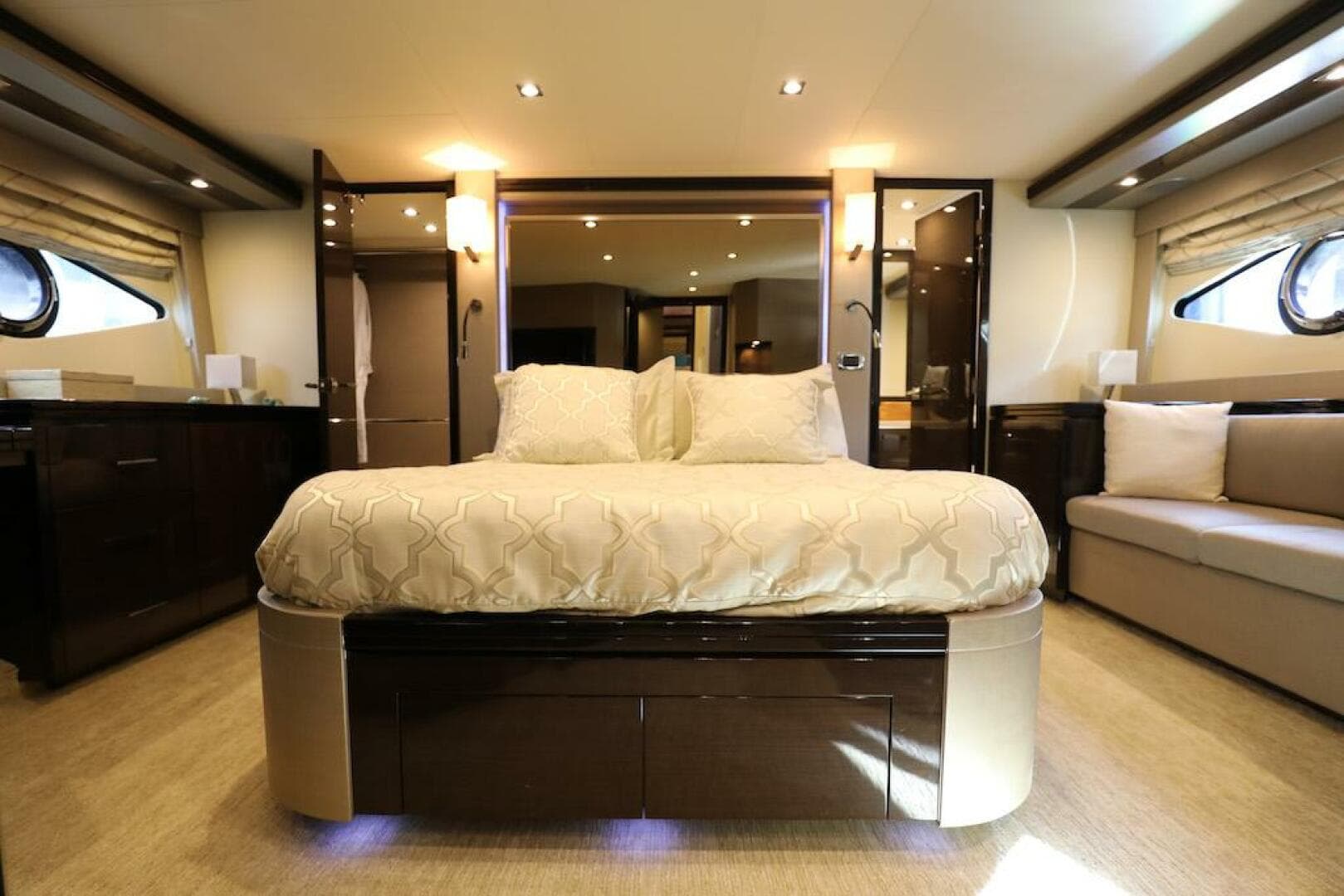 2016 Marquis 660 Sport Yacht — photo 81