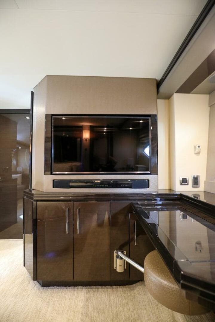 2016 Marquis 660 Sport Yacht — photo 82