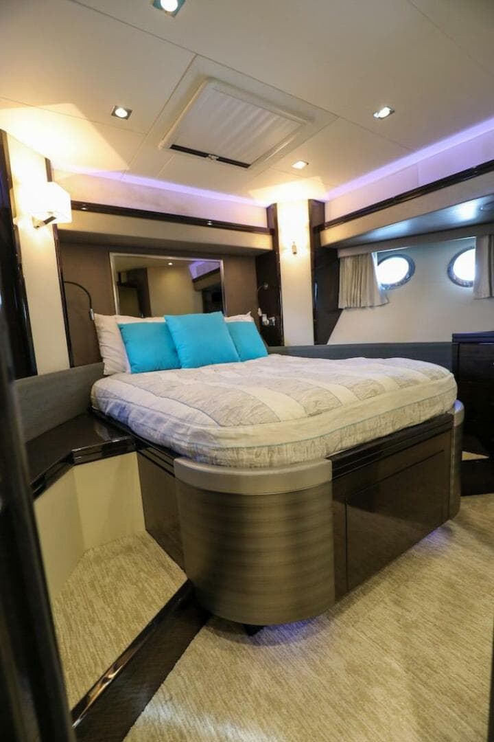 2016 Marquis 660 Sport Yacht — photo 70