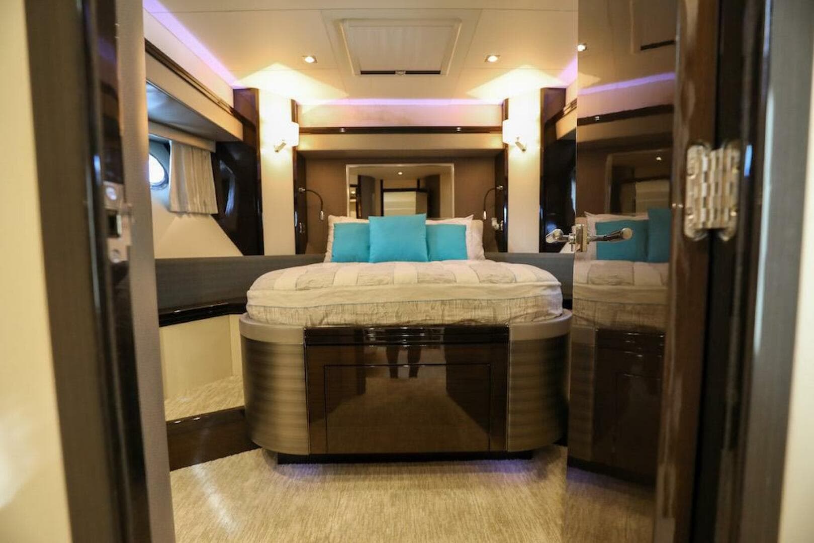 2016 Marquis 660 Sport Yacht — photo 66