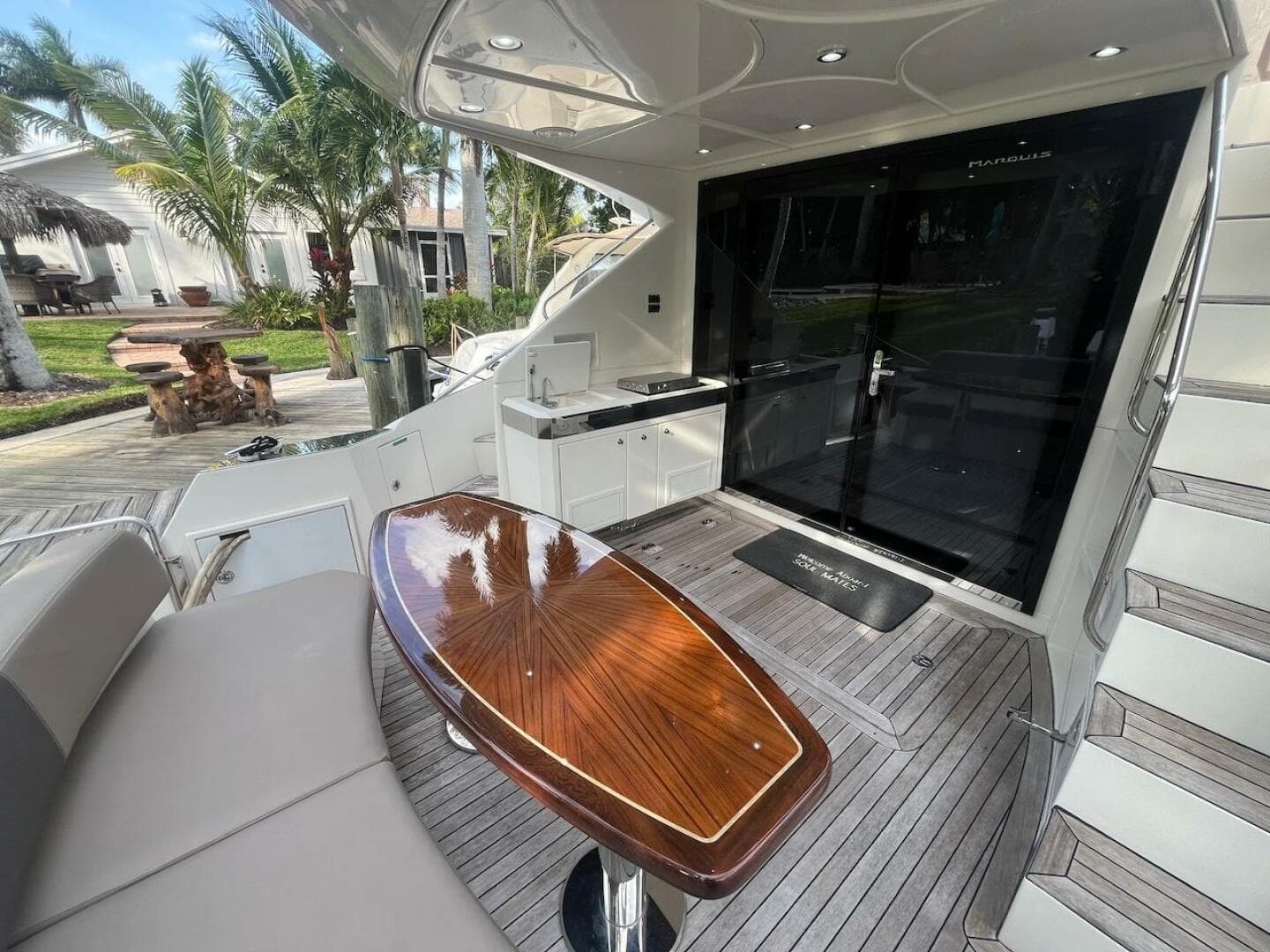 2017 Marquis 500 Sport Yacht — photo 23
