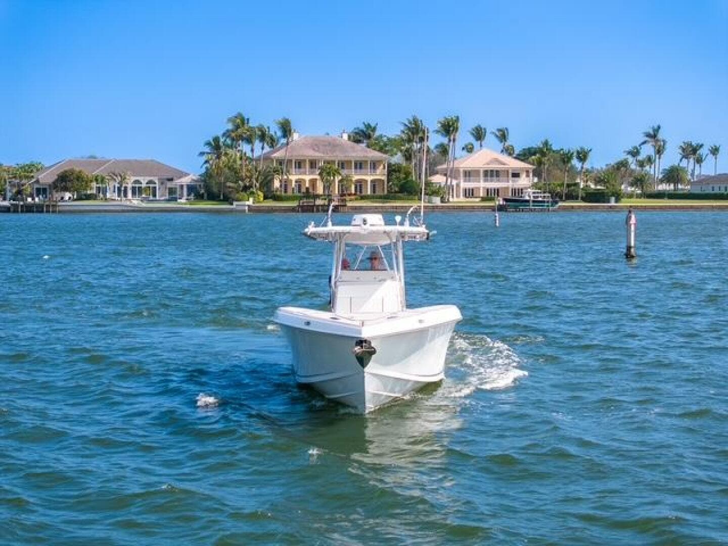 2007 Spectre 37 Center Console — photo 13