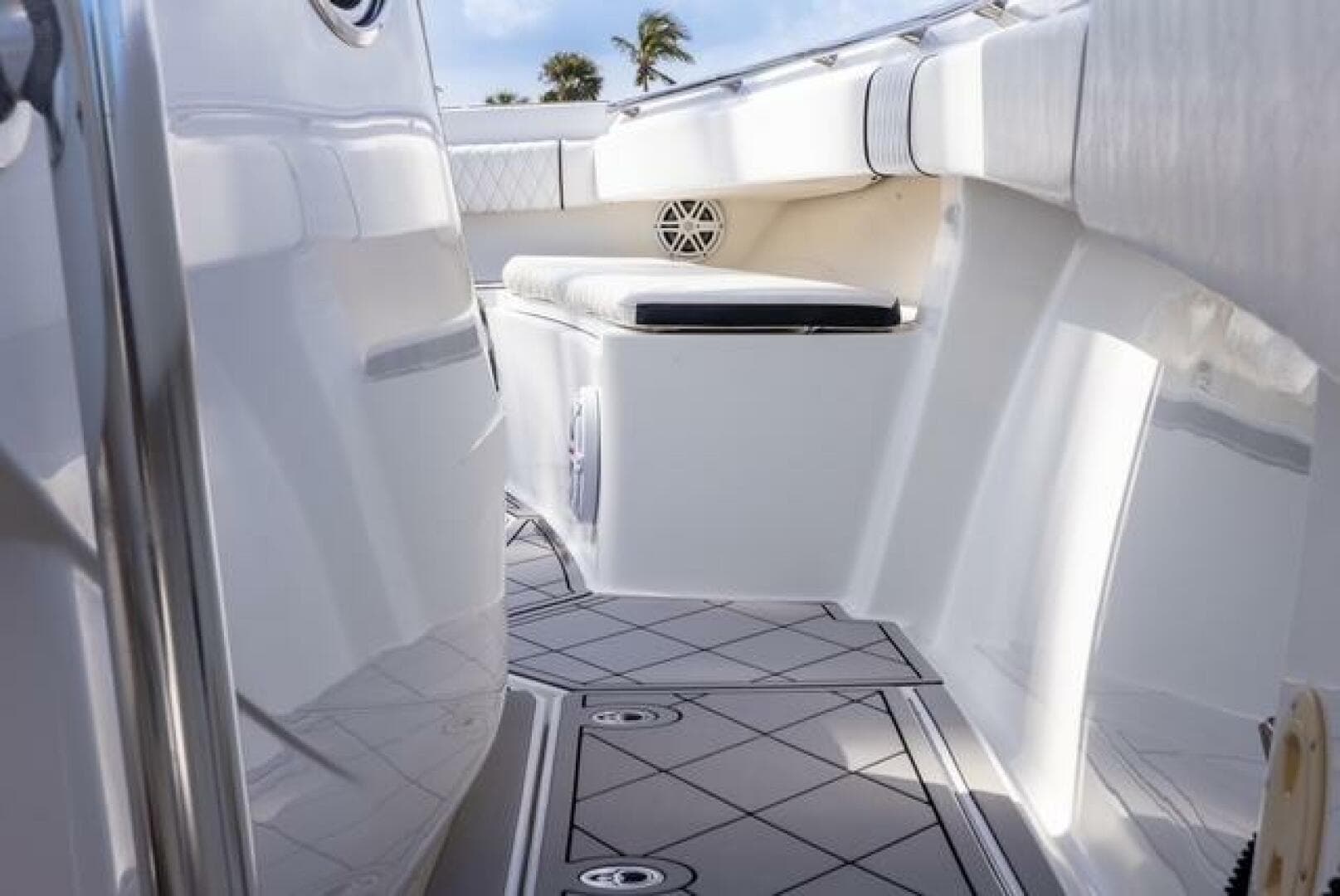 2007 Spectre 37 Center Console — photo 29