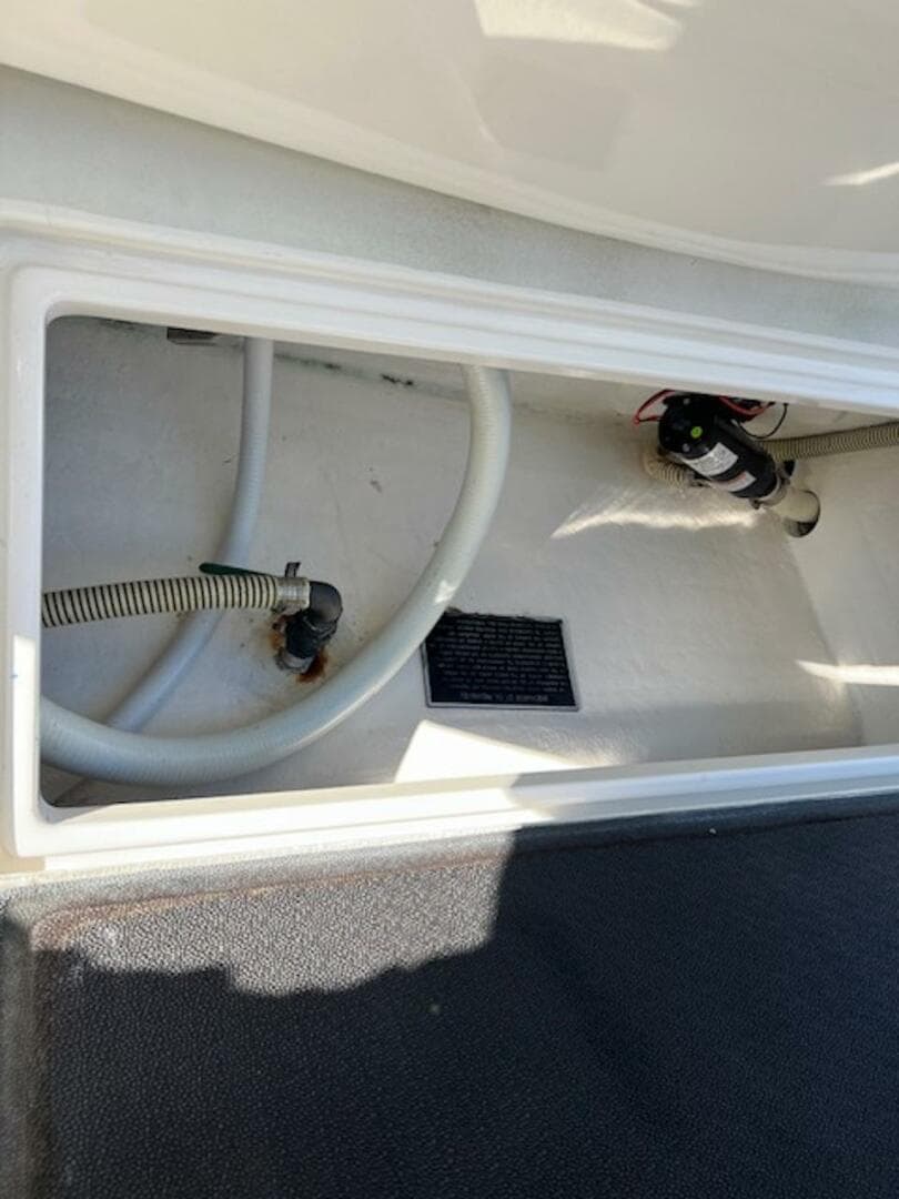 2008 Spectre 34 Center Console — photo 42