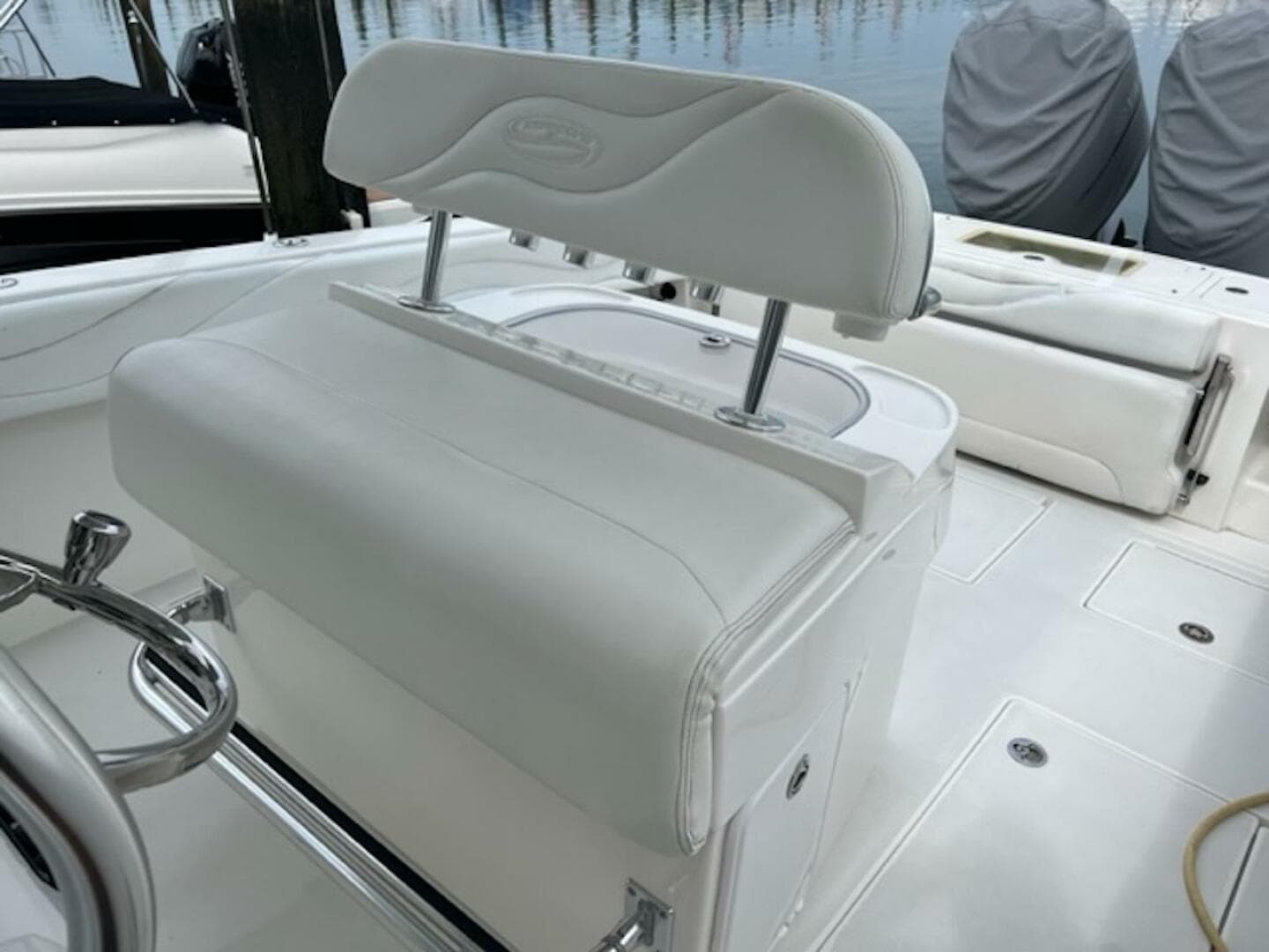 2008 Spectre 34 Center Console — photo 39