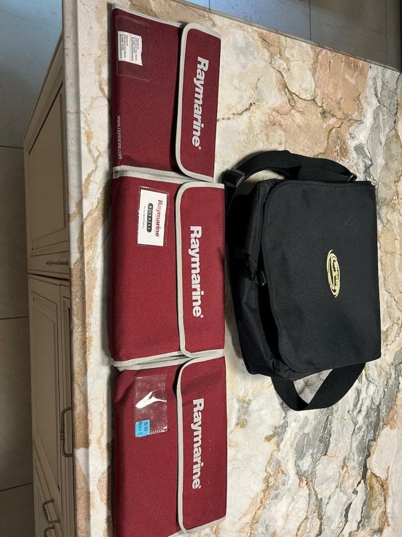 2008 Spectre 34 Center Console — photo 50